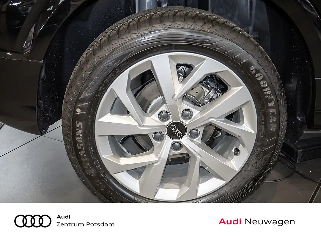 Audi Q2 - Thumbnail 4