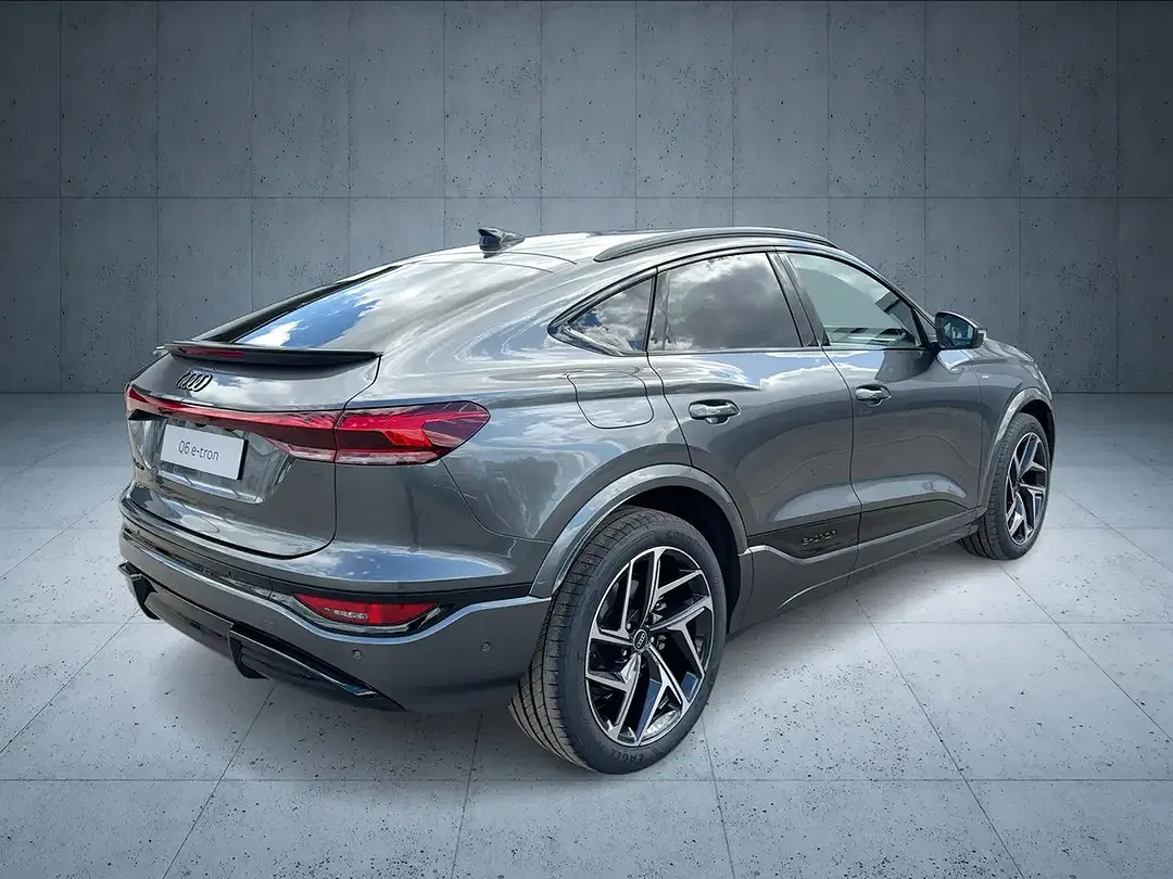 Audi Q6 e-tron - Thumbnail 5