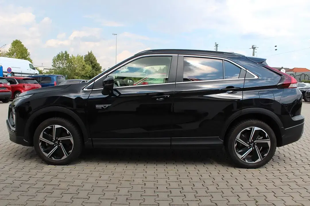 Mitsubishi Eclipse Cross - Thumbnail 9