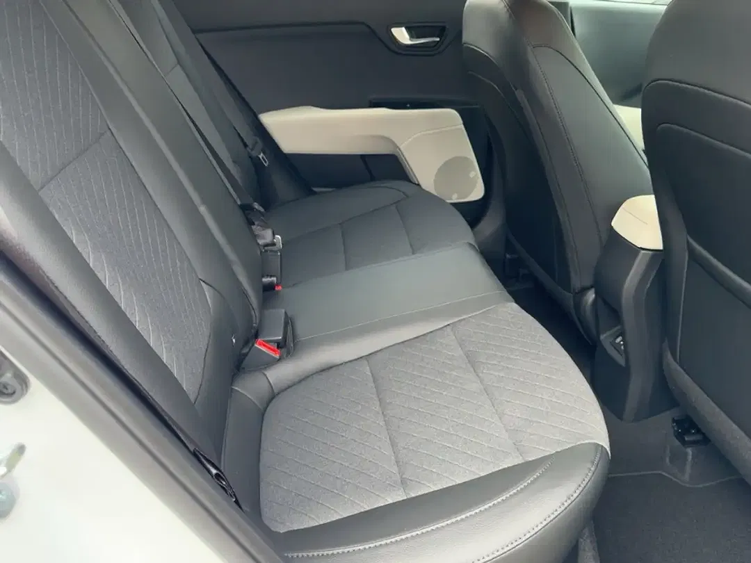 Kia Stonic - Thumbnail 10