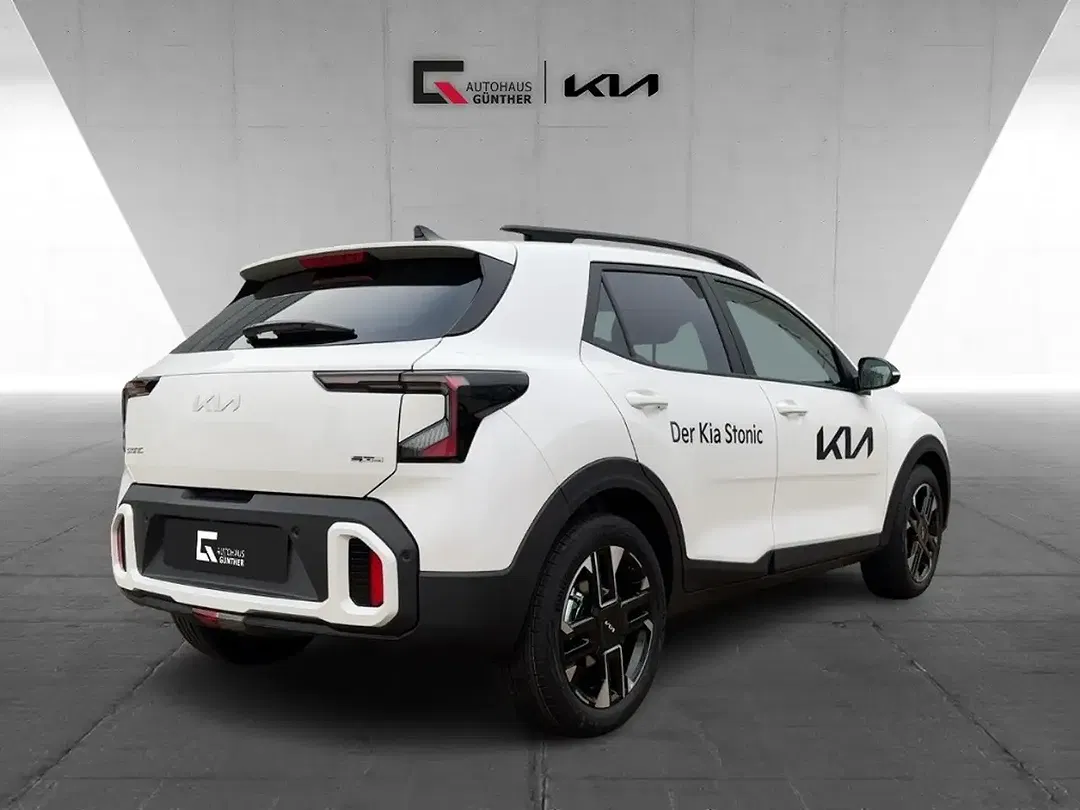 Kia Stonic - Thumbnail 3