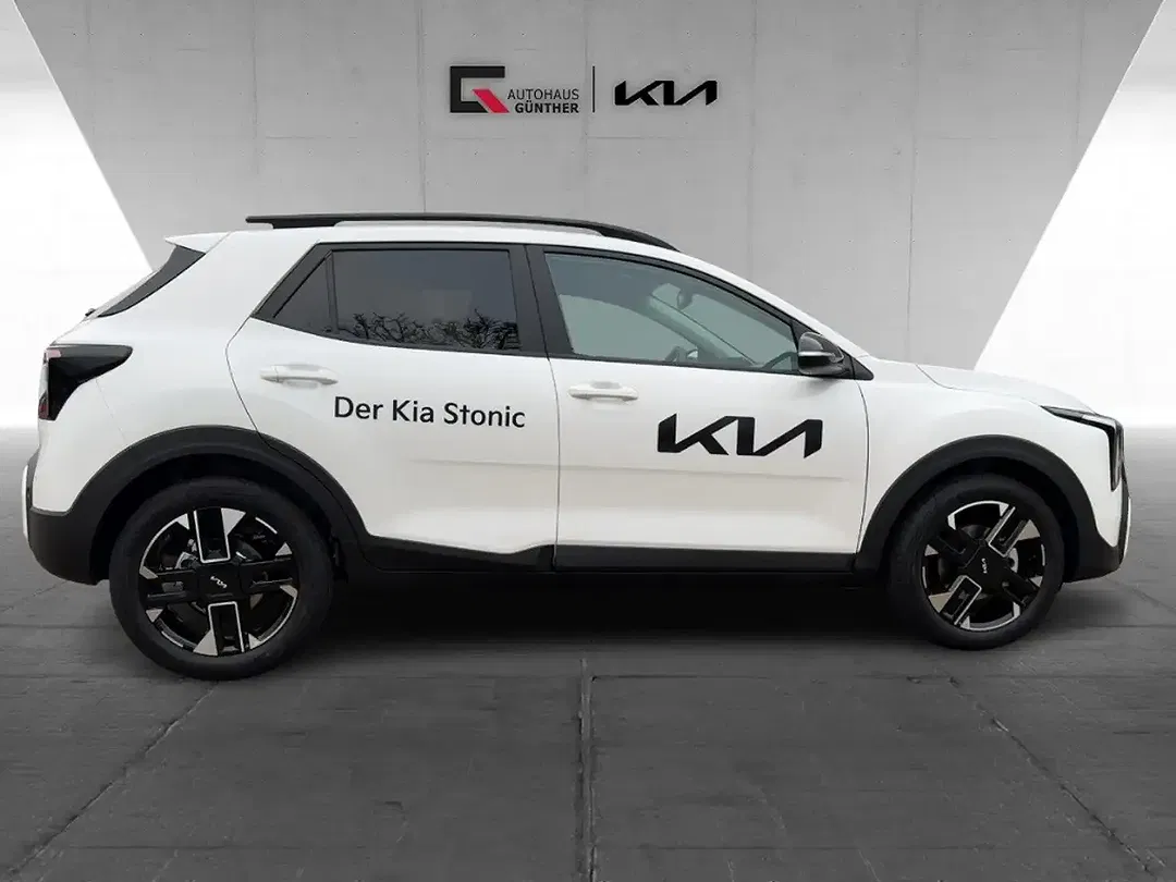 Kia Stonic - Thumbnail 4