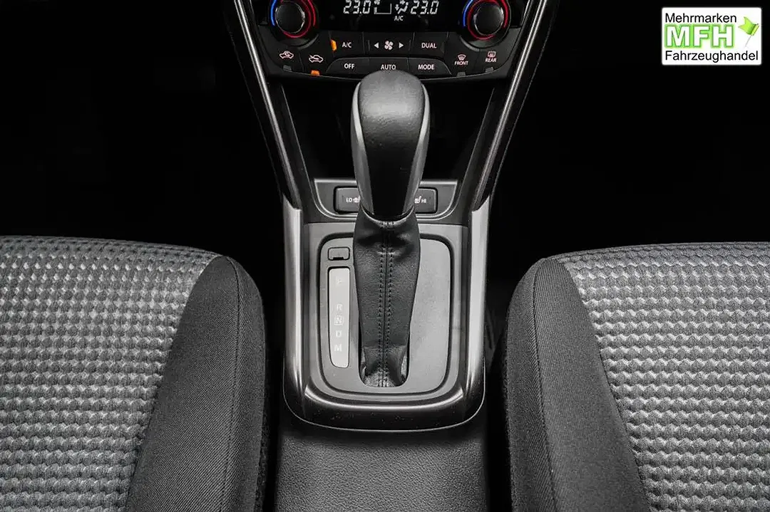 Suzuki S-Cross - Thumbnail 12