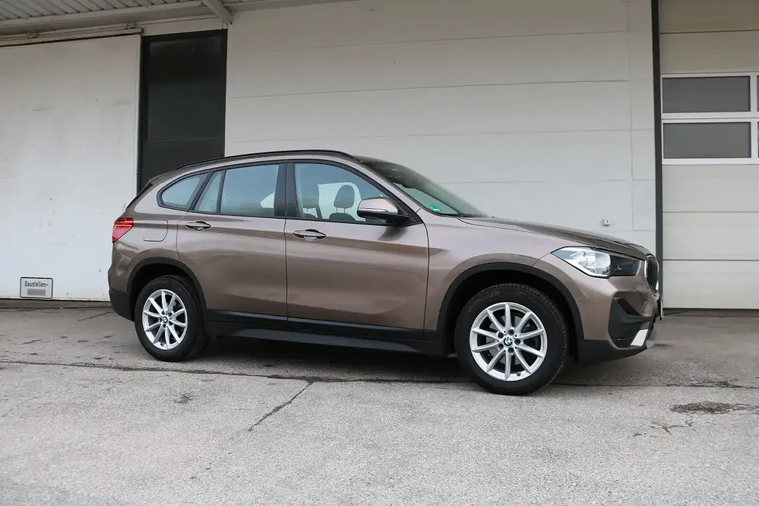 BMW X1 - Thumbnail 11