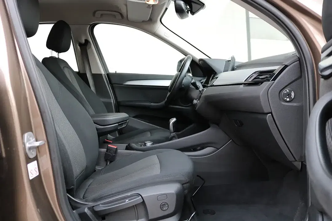 BMW X1 - Thumbnail 12
