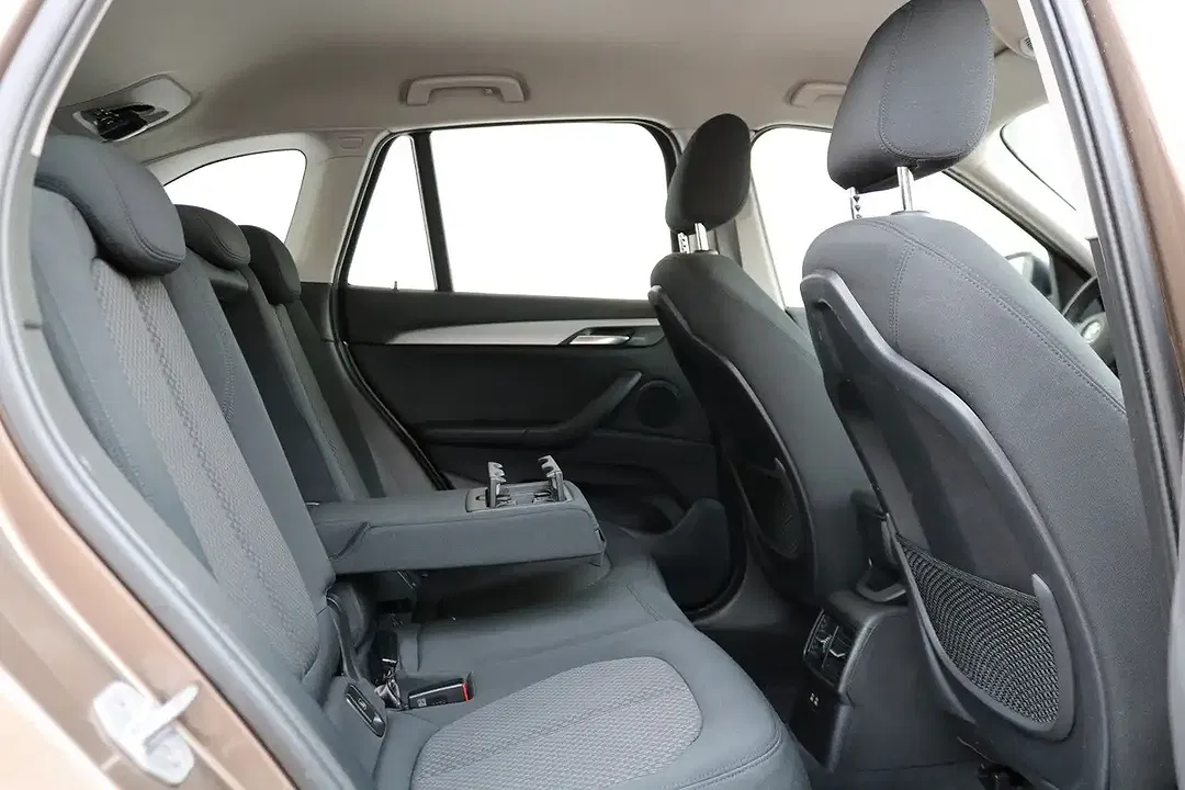 BMW X1 - Thumbnail 14