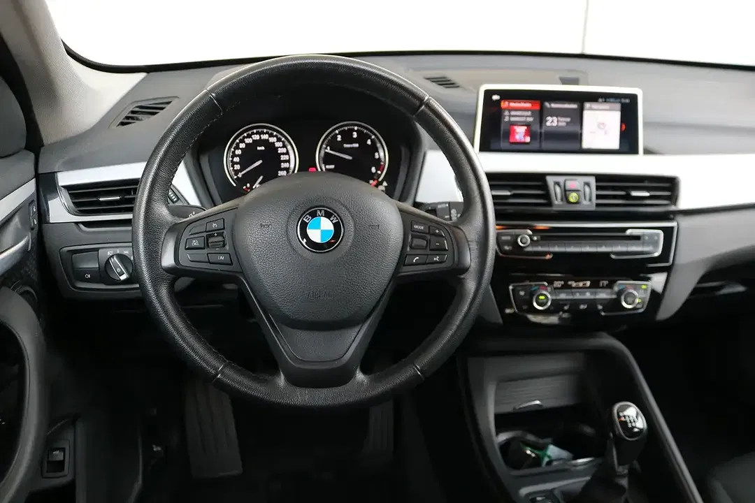 BMW X1 - Thumbnail 5