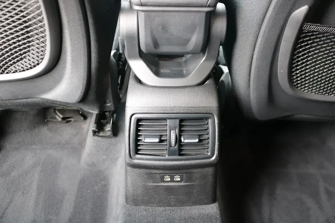 BMW X1 - Thumbnail 8