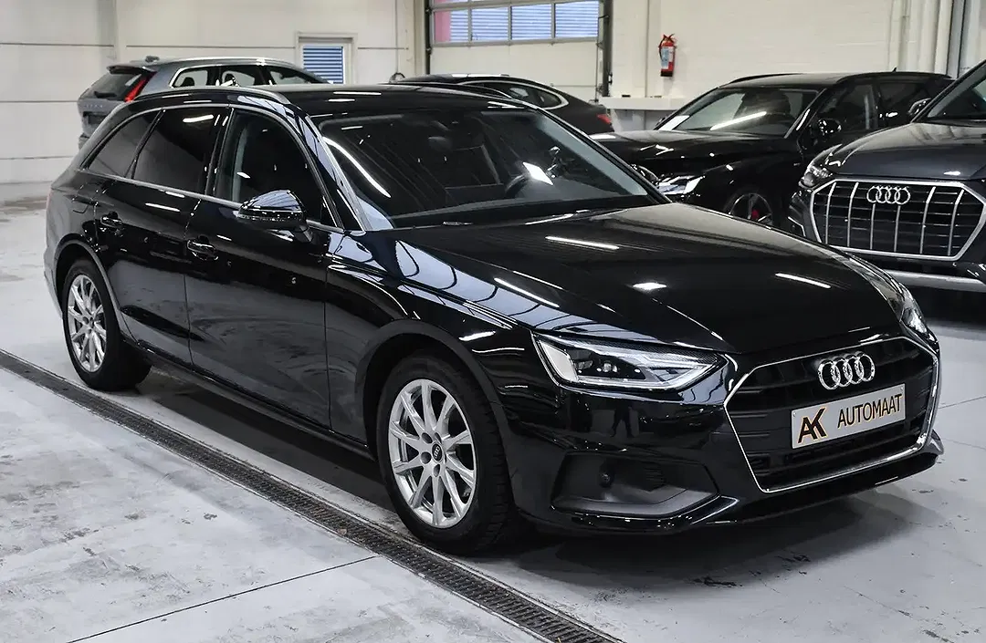 Audi A4 - Thumbnail 2