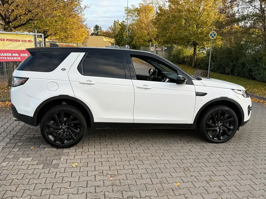 Land Rover Discovery - Thumbnail 5
