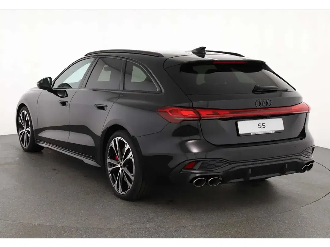 Audi S5 - Thumbnail 3