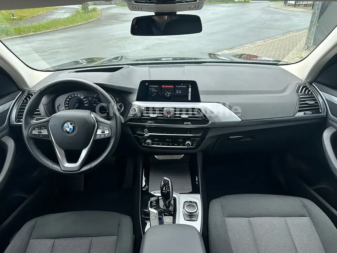 BMW X3 - Thumbnail 9