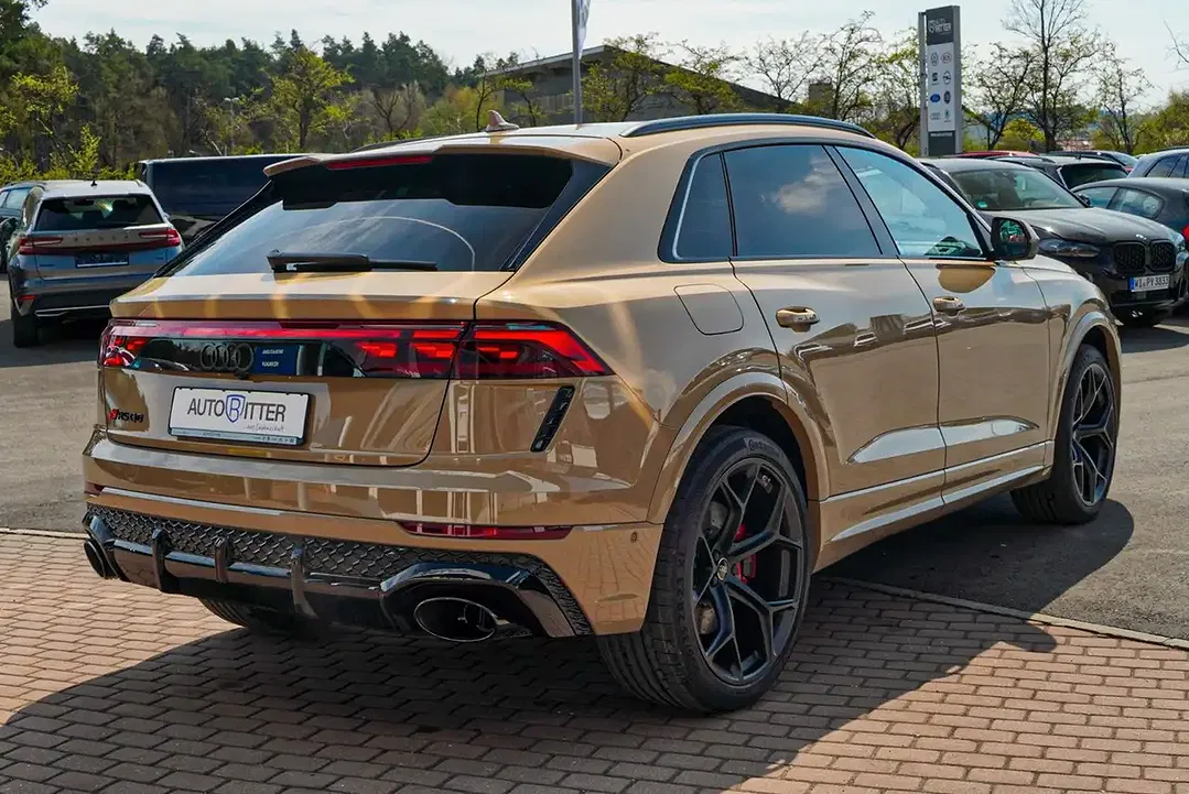Audi RS Q8 - Thumbnail 4