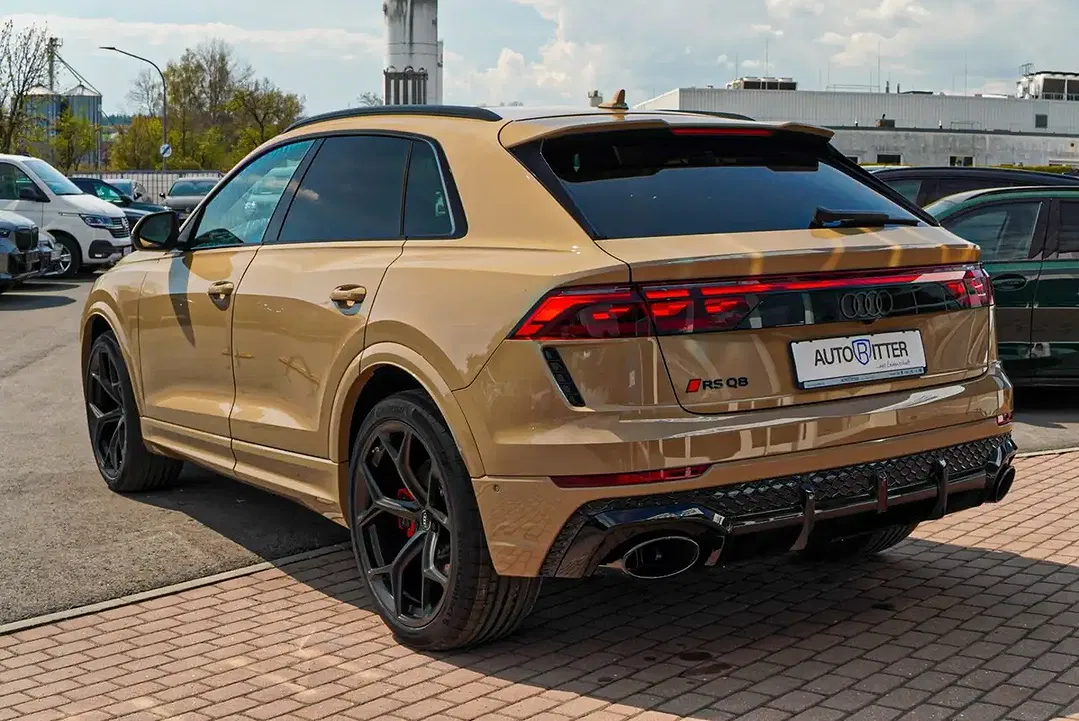 Audi RS Q8 - Thumbnail 6