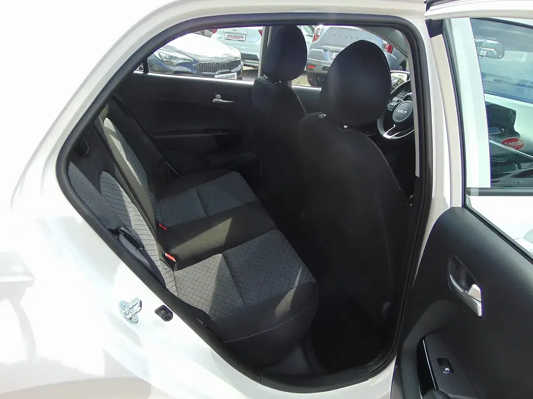 Kia Picanto - Thumbnail 11