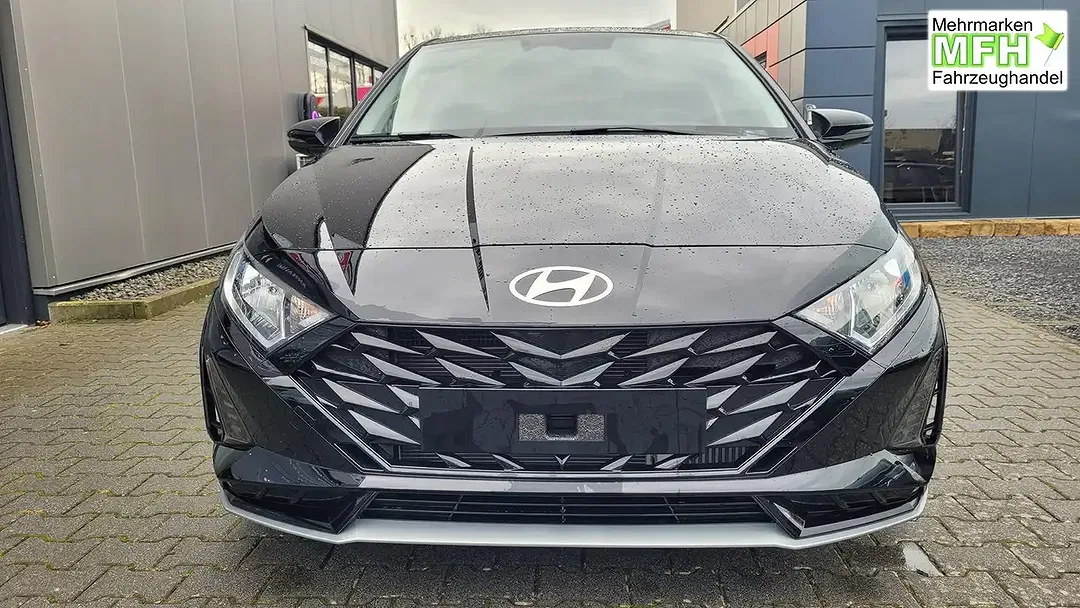 Hyundai i20 - Thumbnail 2