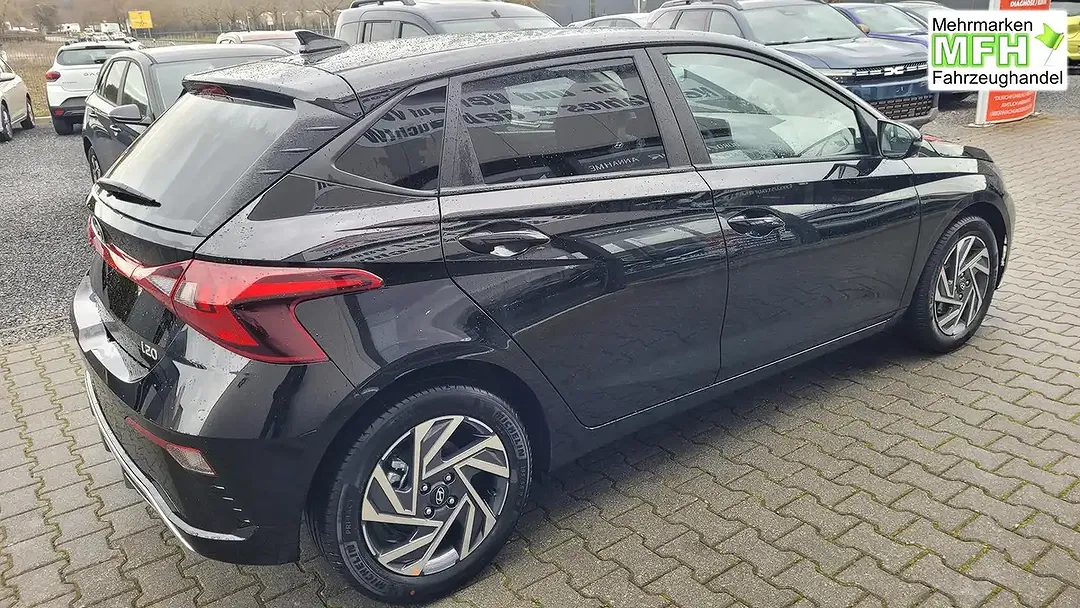 Hyundai i20 - Thumbnail 4