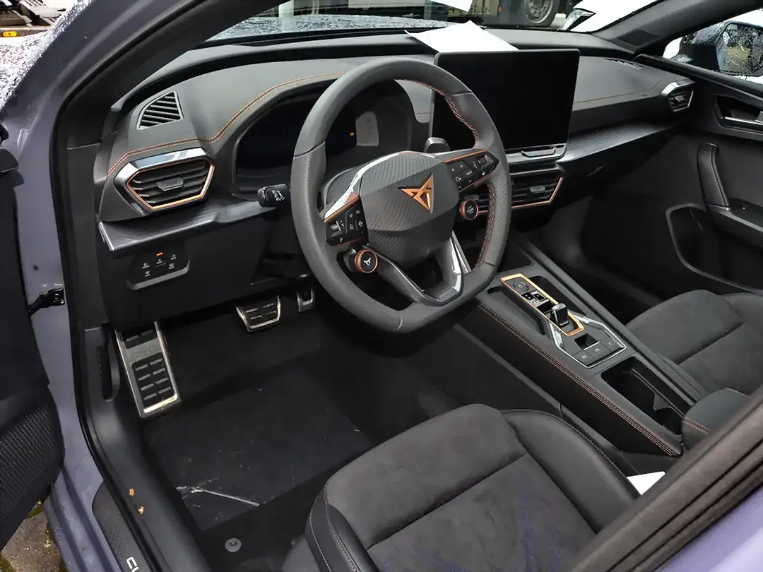 CUPRA Leon - Thumbnail 8
