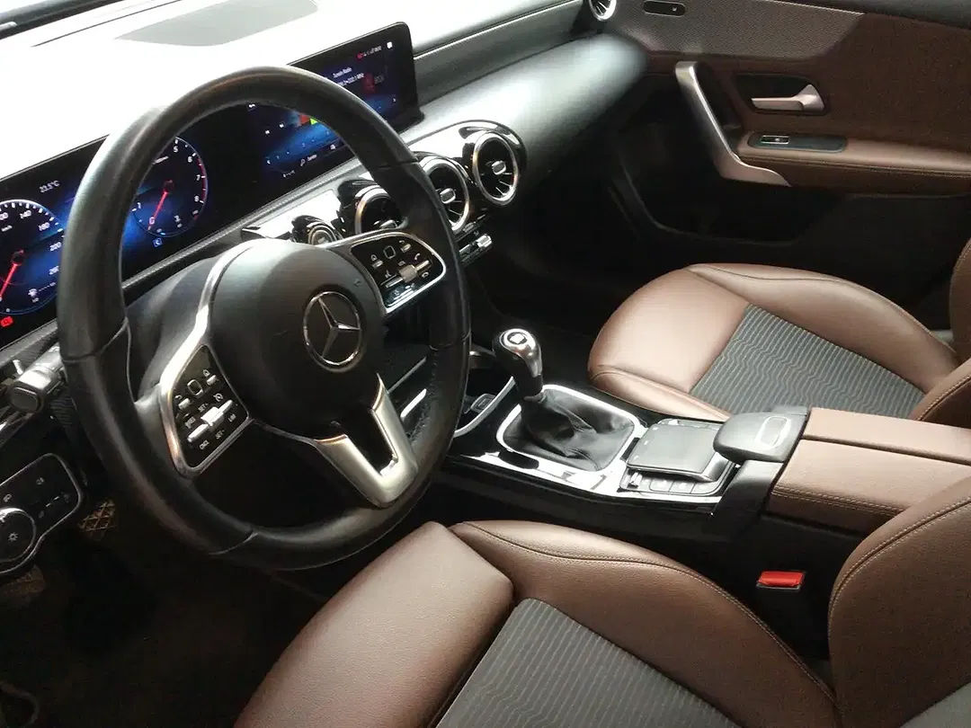 Mercedes-Benz A 180 - Thumbnail 9