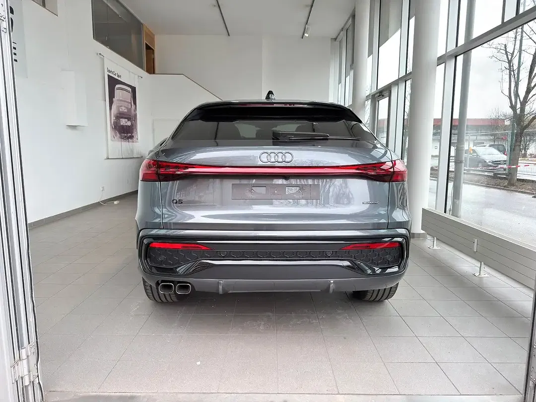 Audi Q5 - Thumbnail 4