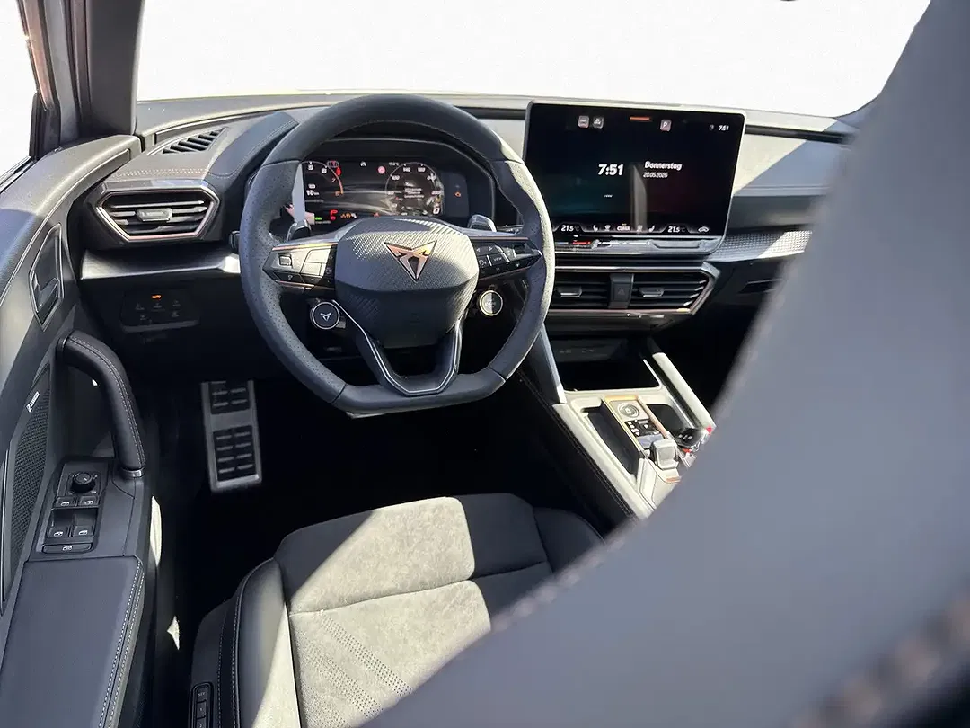 CUPRA Leon - Thumbnail 9