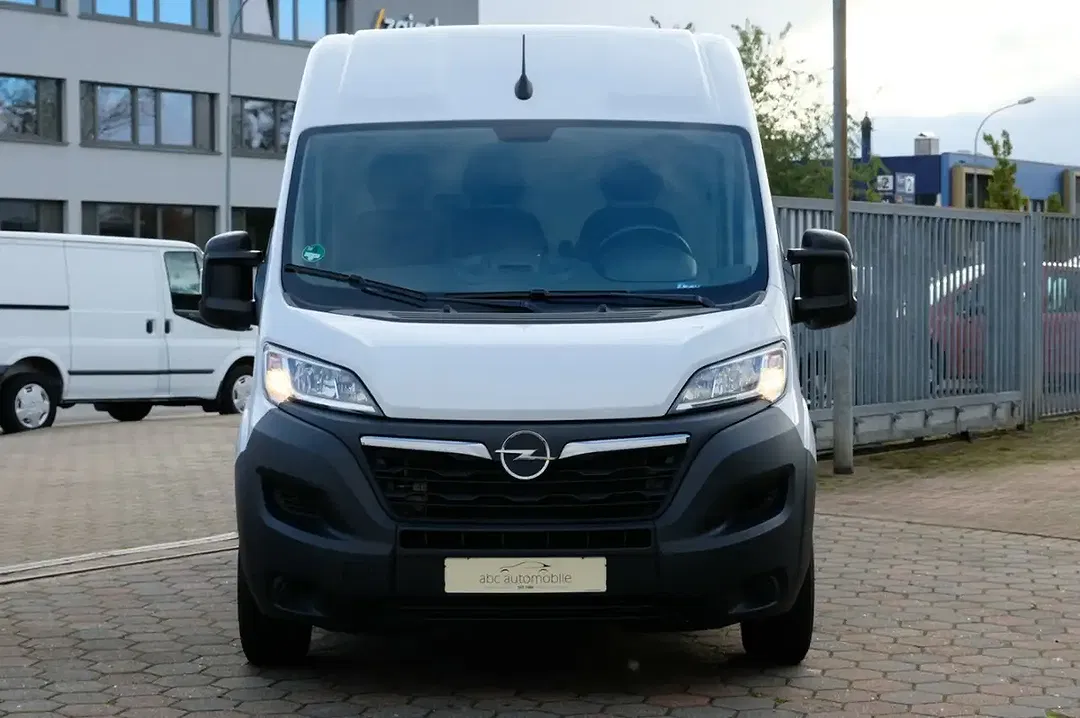 Opel Movano - Thumbnail 2