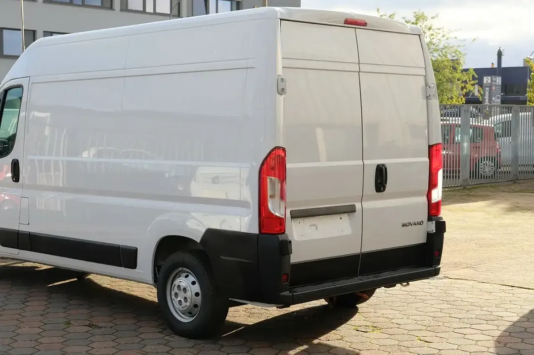 Opel Movano - Thumbnail 7