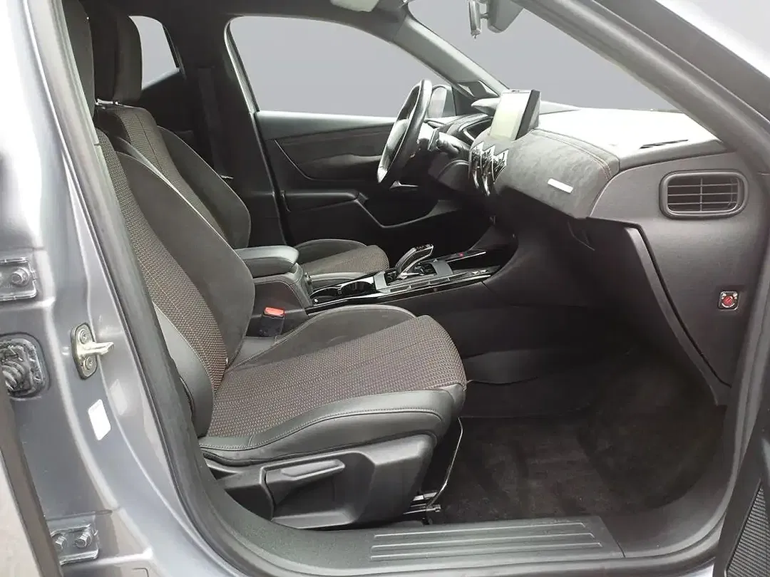 DS Automobiles DS 3 Crossback - Thumbnail 10