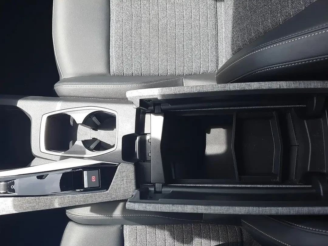 Peugeot 5008 - Thumbnail 23