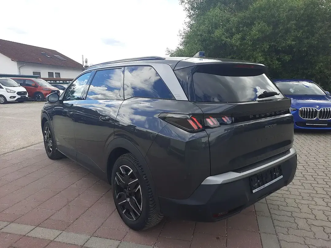 Peugeot 5008 - Thumbnail 7