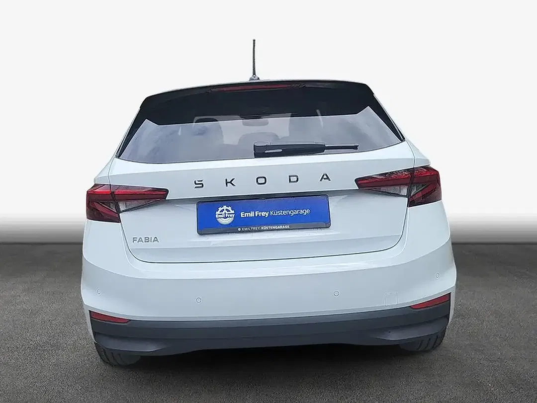 Skoda Fabia - Thumbnail 4