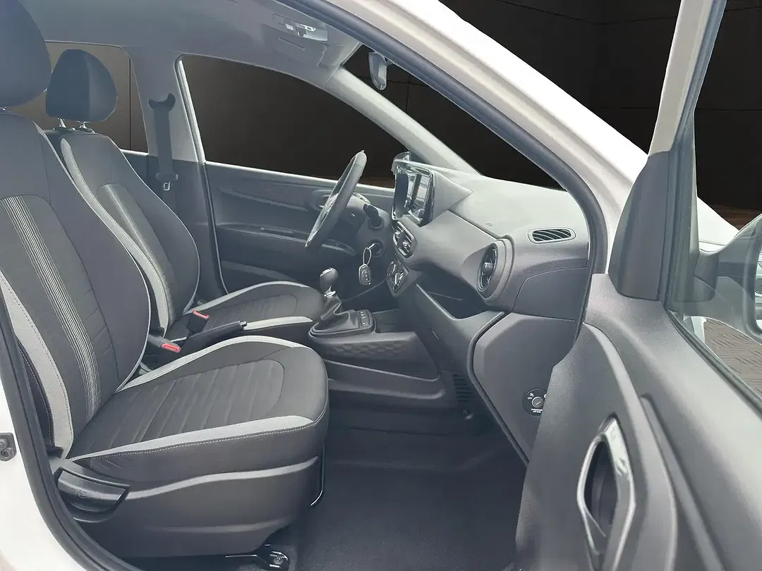 Hyundai i10 - Thumbnail 12