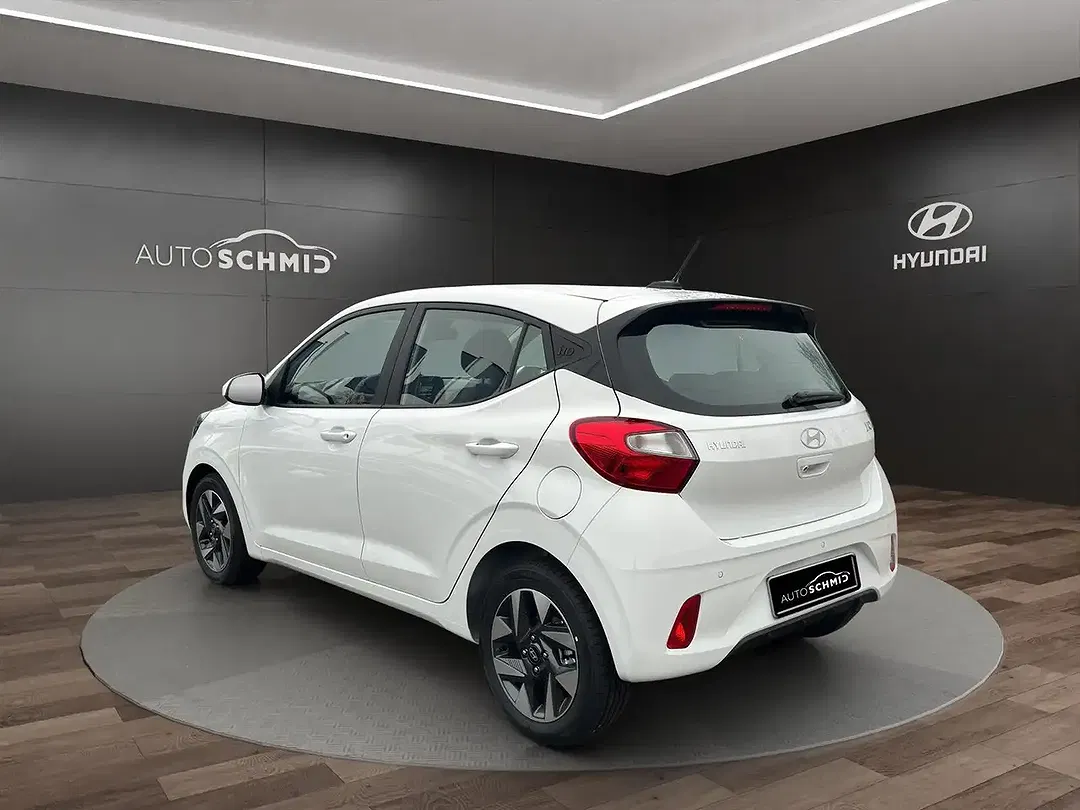 Hyundai i10 - Thumbnail 3