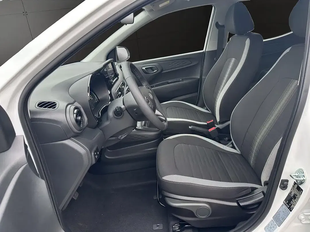 Hyundai i10 - Thumbnail 9