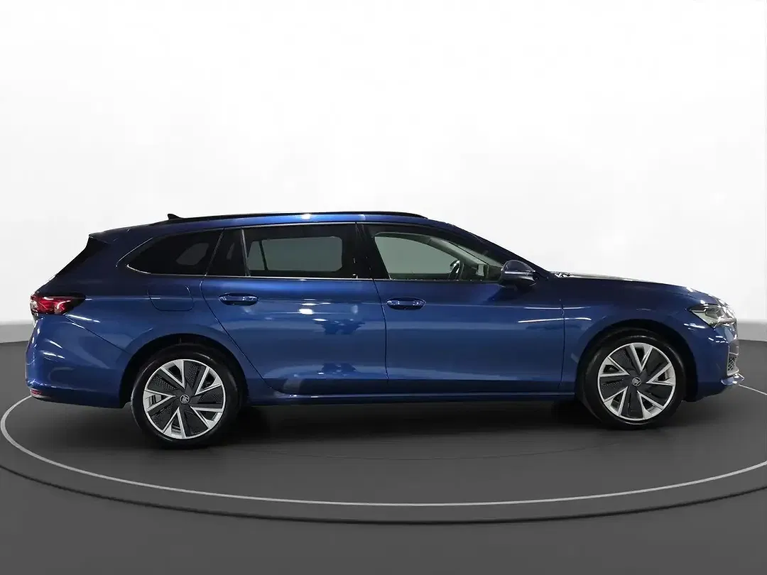 Skoda Superb - Thumbnail 6