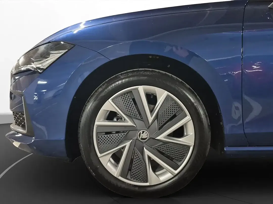 Skoda Superb - Thumbnail 7