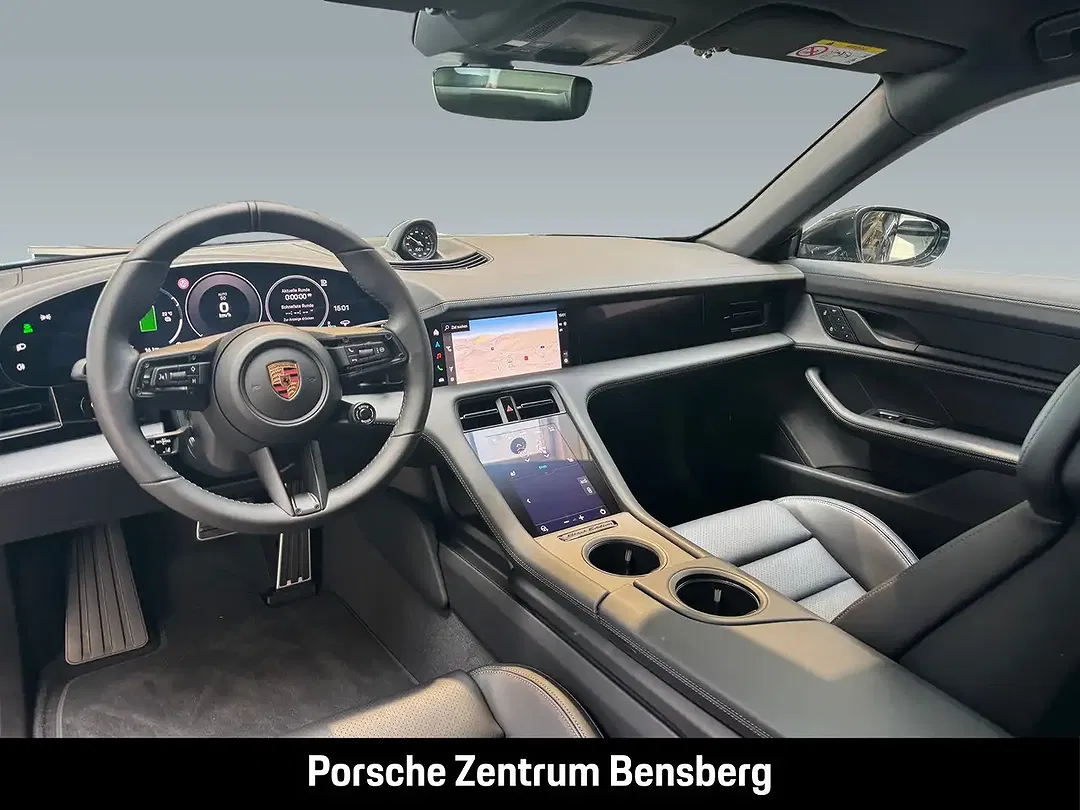 Porsche Taycan - Thumbnail 14