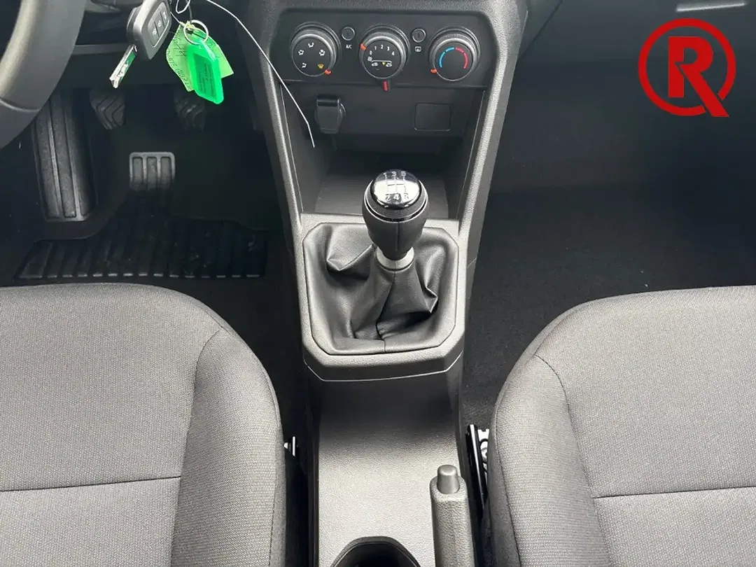 Dacia Sandero - Thumbnail 13