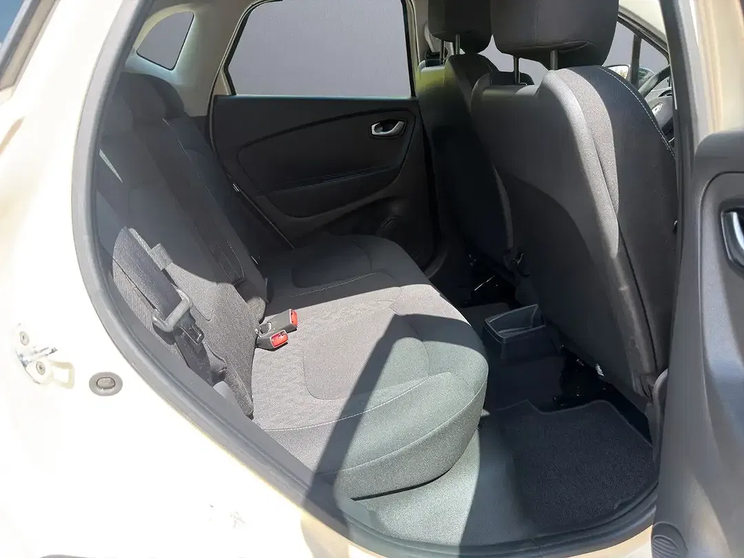 Renault Captur - Thumbnail 12