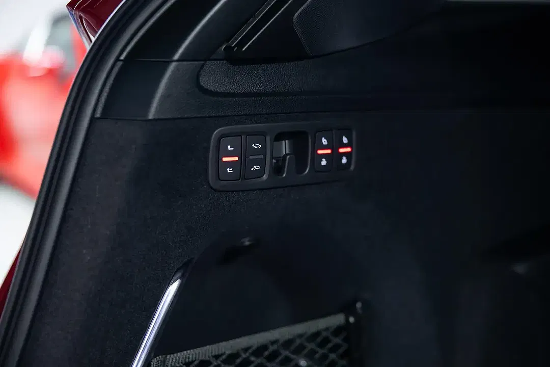 Audi Q7 - Thumbnail 11