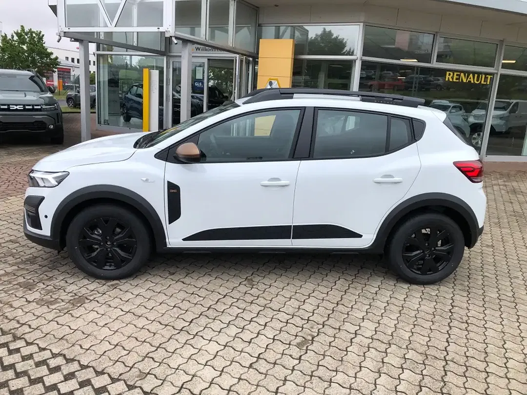 Dacia Sandero - Thumbnail 3