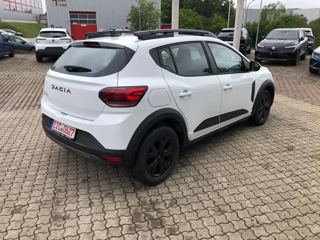 Dacia Sandero - Thumbnail 6
