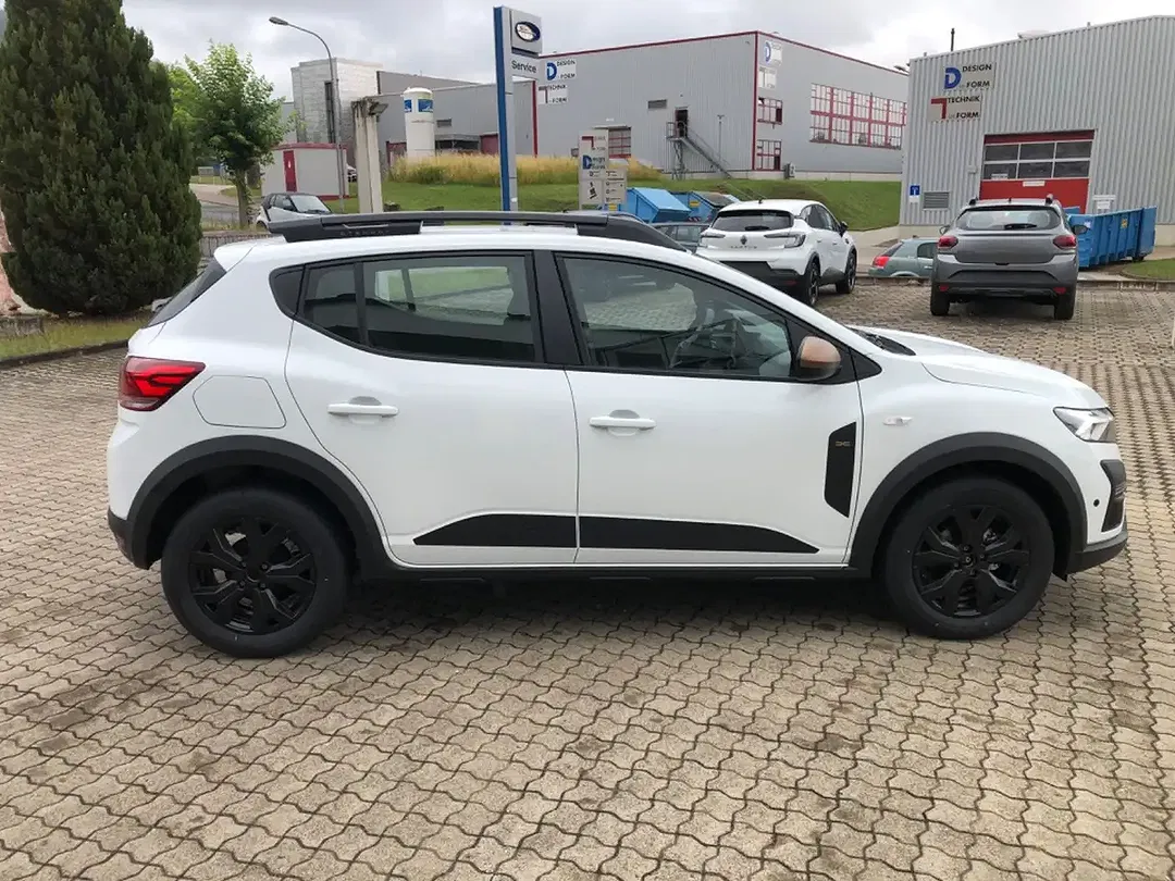 Dacia Sandero - Thumbnail 7