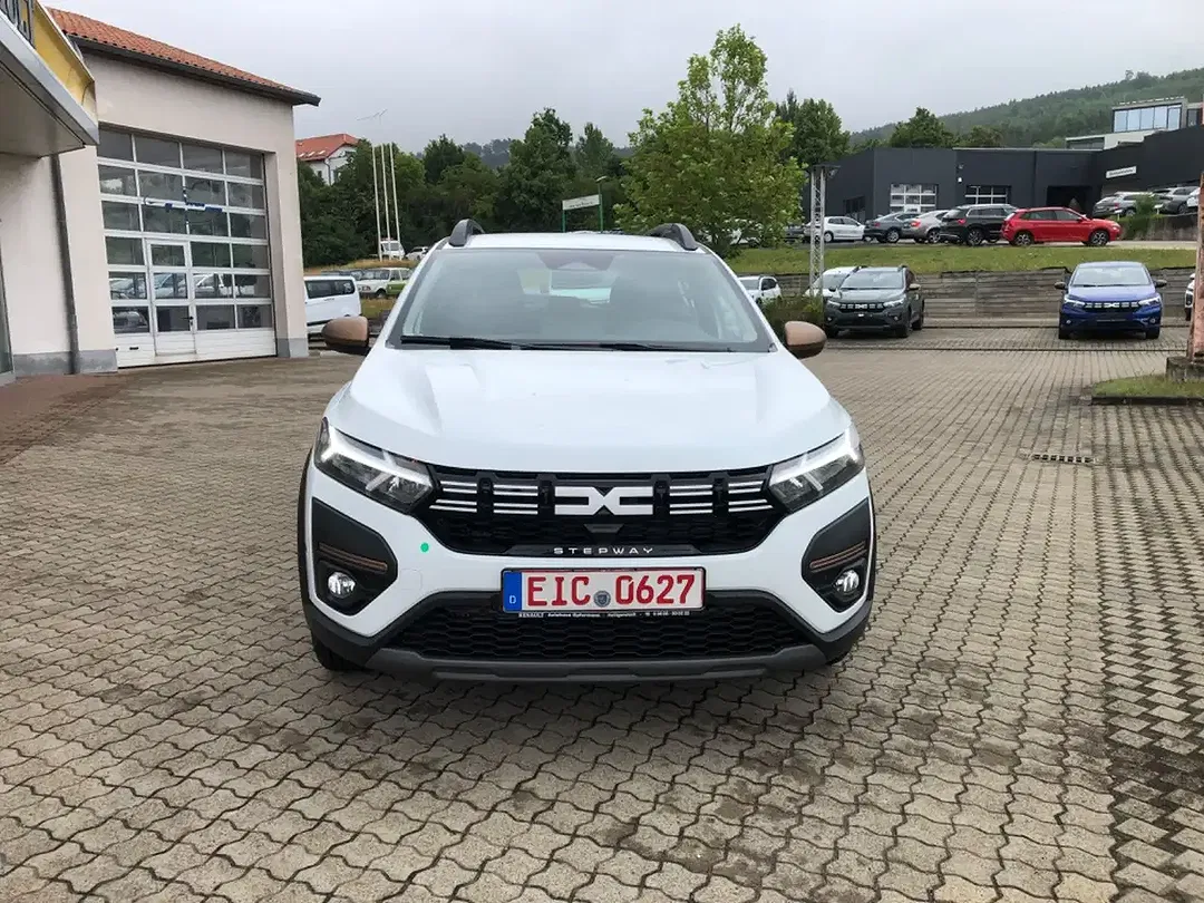 Dacia Sandero - Thumbnail 9