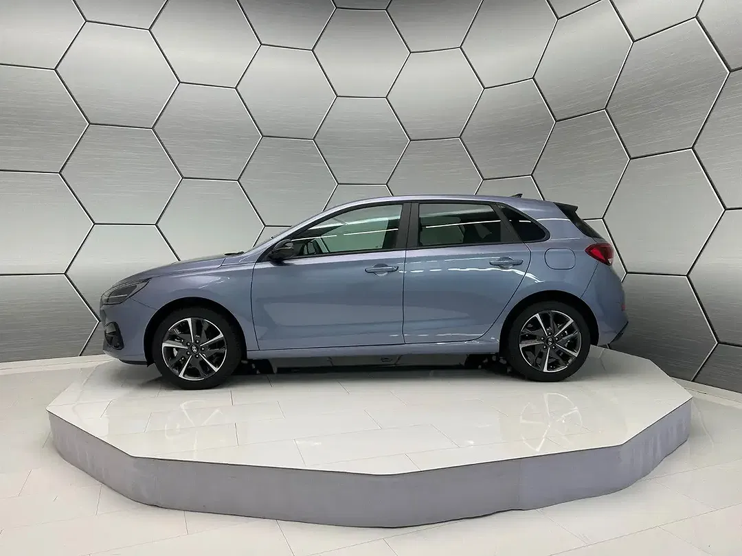 Hyundai i30 - Thumbnail 3