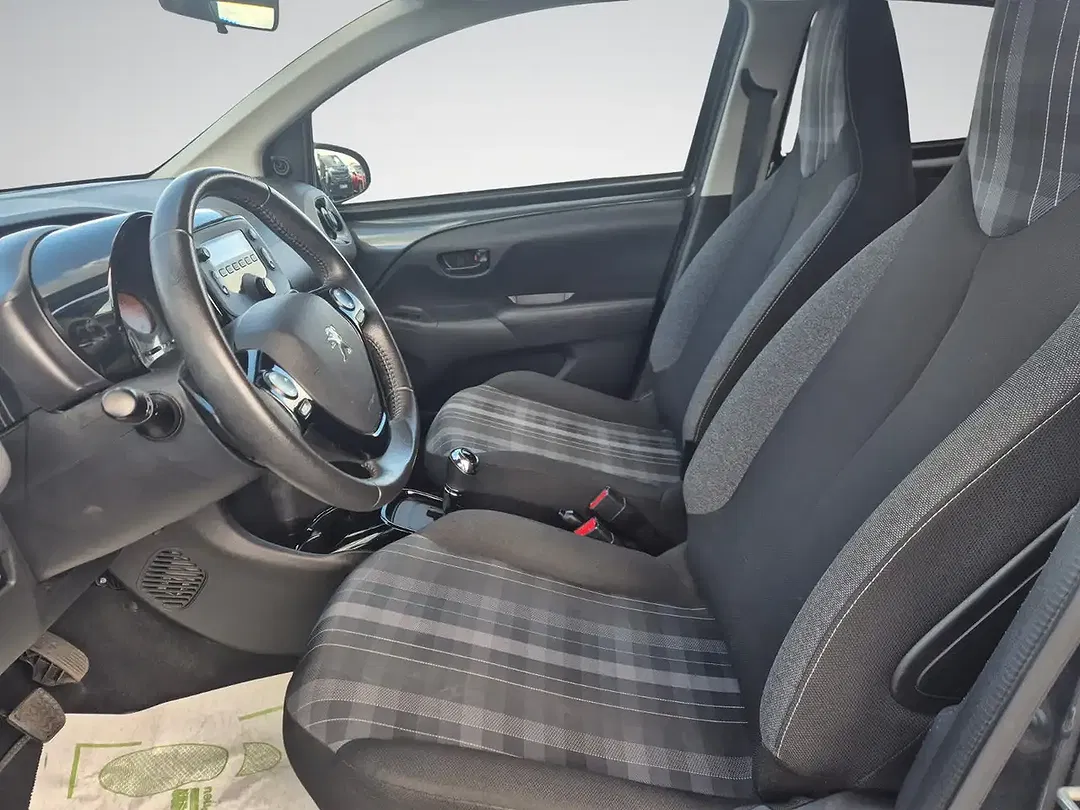 Peugeot 108 - Thumbnail 13