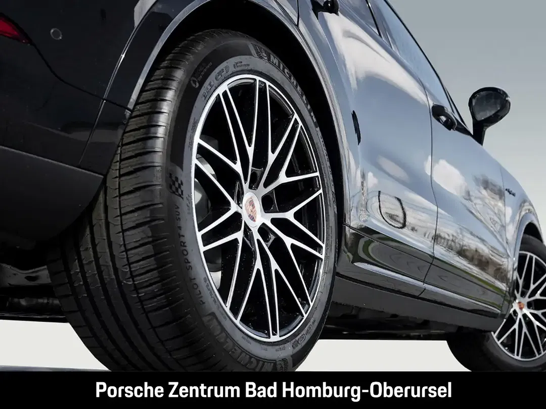 Porsche Cayenne - Thumbnail 6