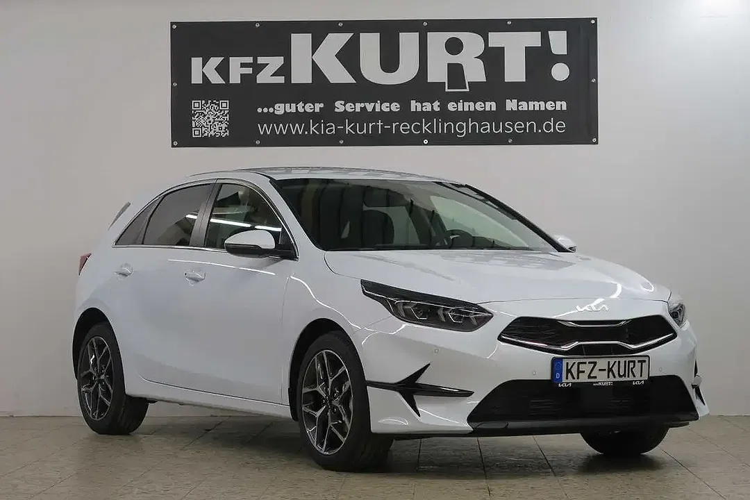Kia Ceed / cee'd - Thumbnail 1