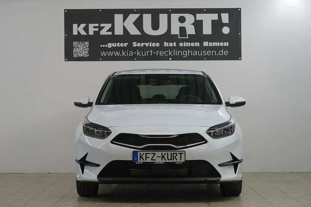 Kia Ceed / cee'd - Thumbnail 2