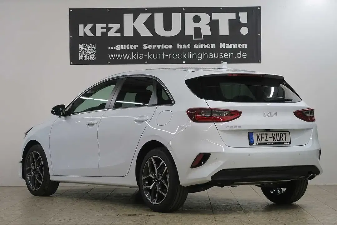 Kia Ceed / cee'd - Thumbnail 3